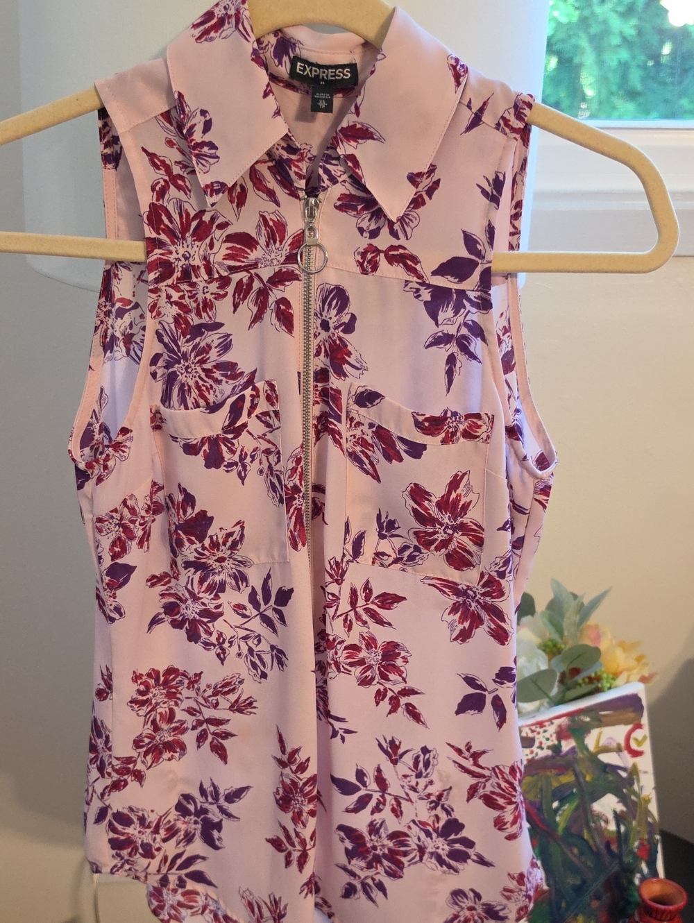 Express Pink Floral Zip-Front Sleeveless Camisole